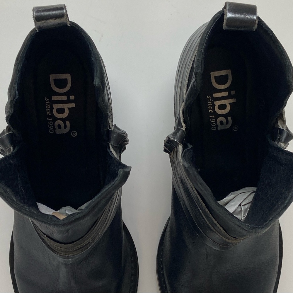 Diba's Skylar Black and Silver Ankle Booties, size 7.5M - Picture 3 of 13